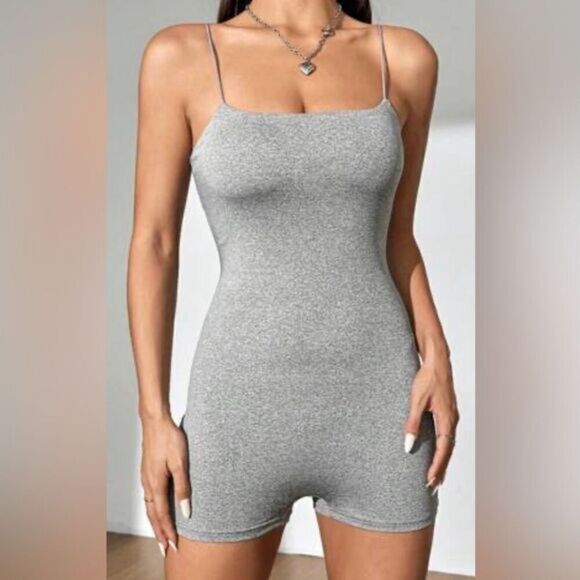 NWOT Women’s Gray Spaghetti Strap Romper Shorts - Size Small - Picture 1 of 6